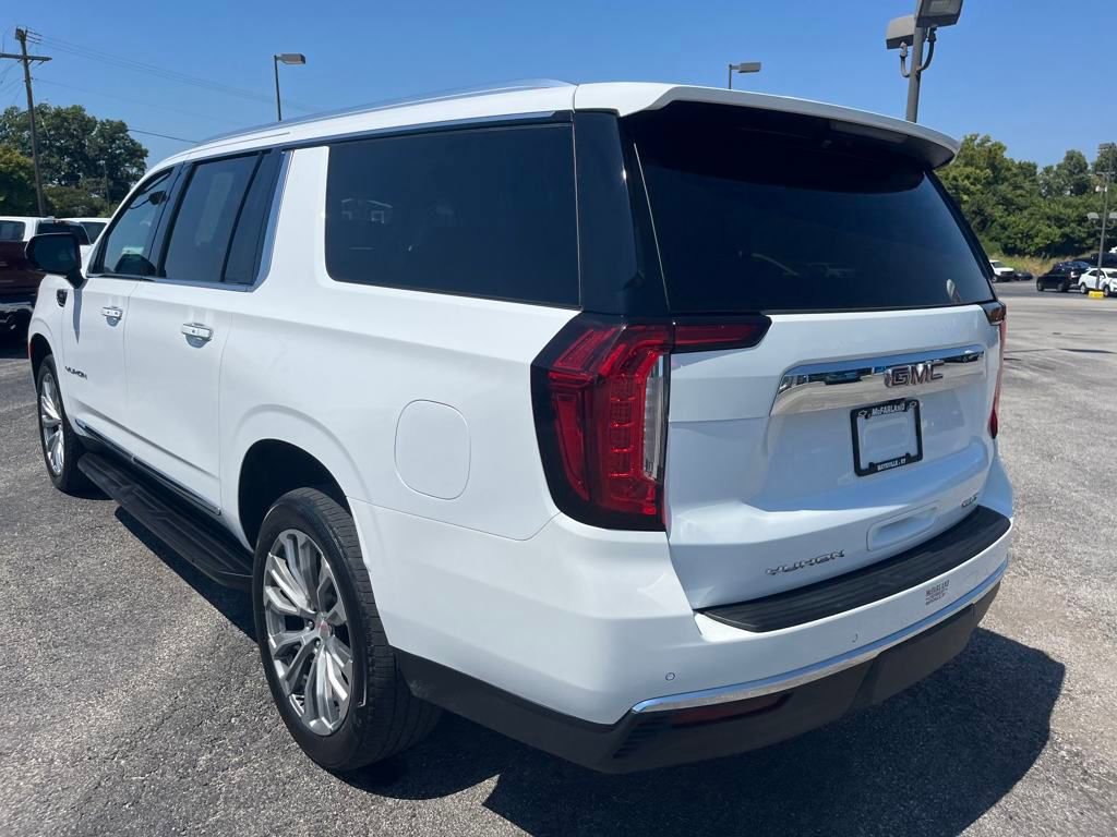 2023 Gmc Yukon XL SLT photo 2