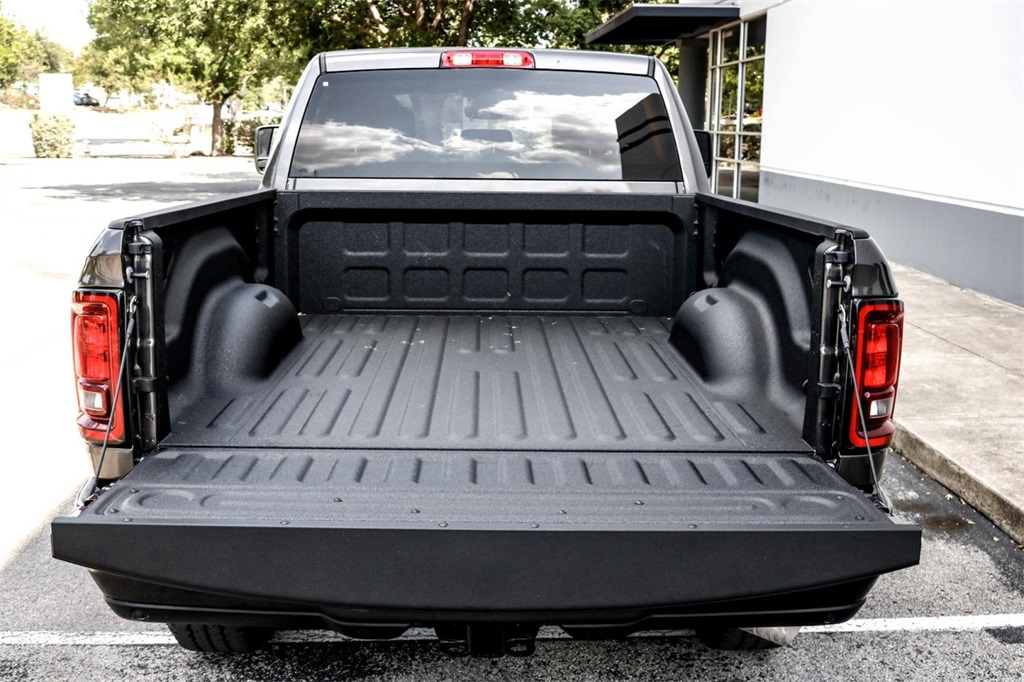 2025 Ram 2500 Big Horn photo 23