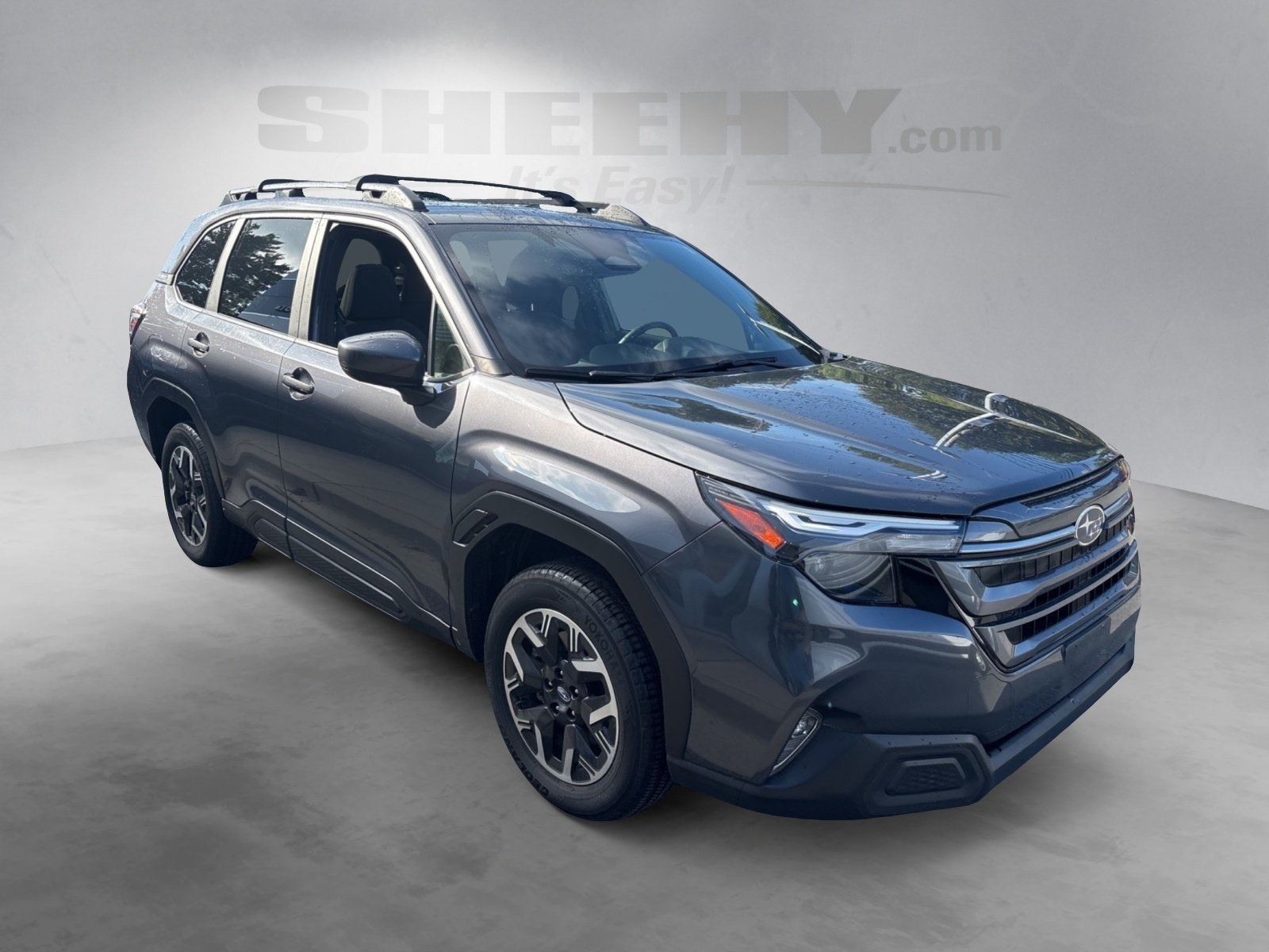2025 Subaru Forester Premium photo 2
