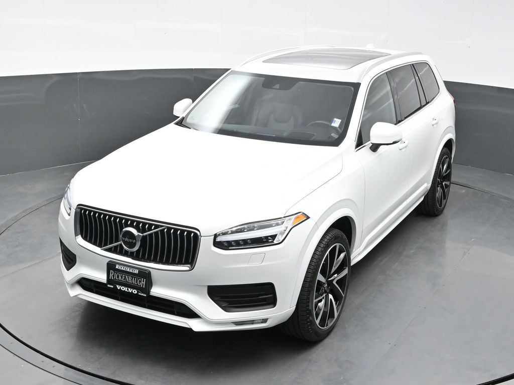2022 Volvo XC90 T6 Momentum photo 26