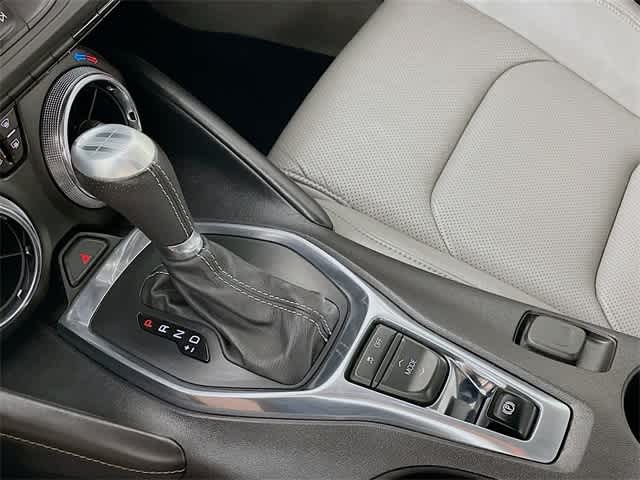 2019 Chevrolet Camaro 1LT photo 19