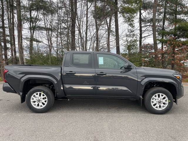 2025 Toyota Tacoma SR5 photo 4