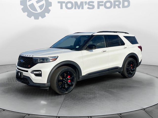 2023 Ford Explorer ST's photo