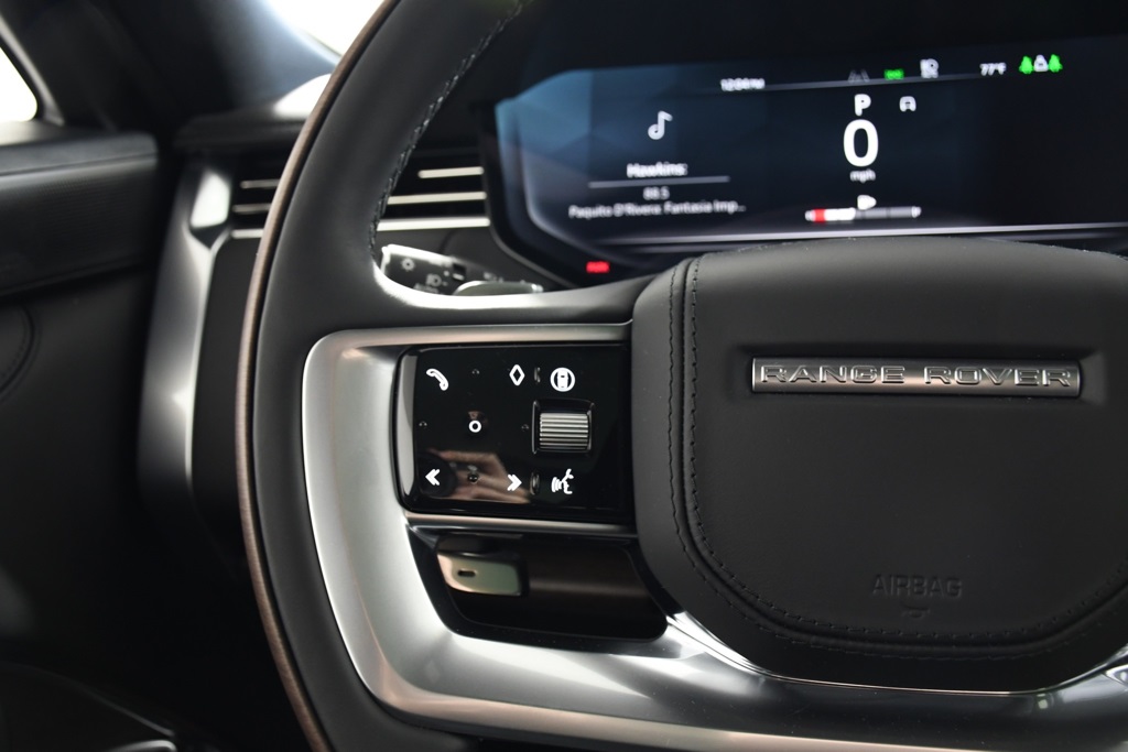 2025 Land Rover Range Rover SE photo 27