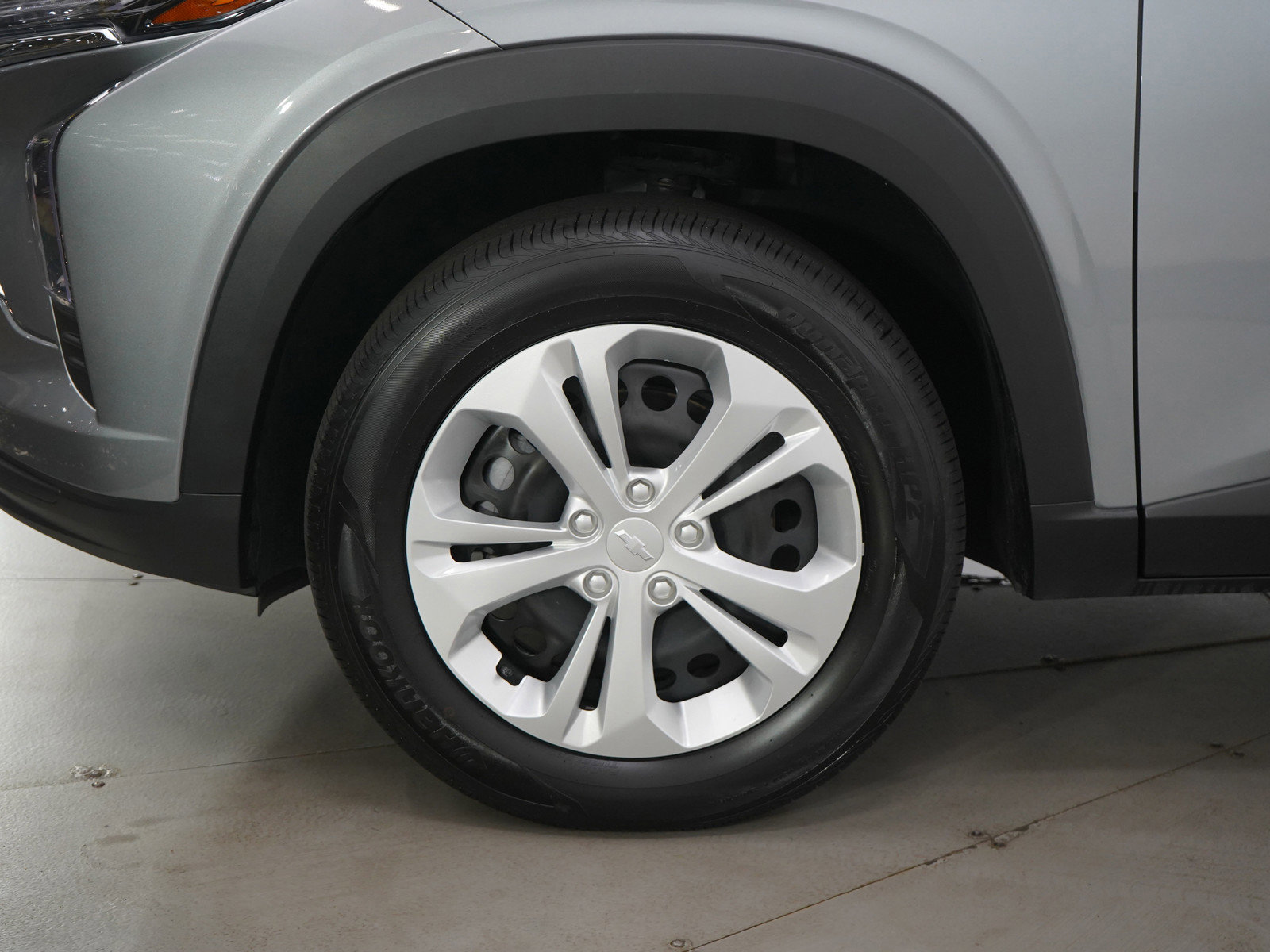 2024 Chevrolet Trax LS photo 27