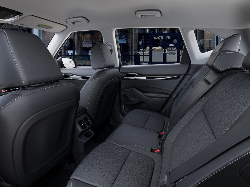 2025 Kia Seltos S photo 16