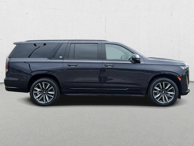 2022 Cadillac Escalade ESV Sport photo 4