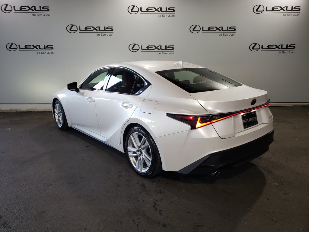 2025 Lexus IS 300 photo 7