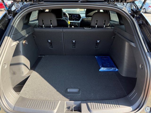 2026 Chevrolet Trax photo 14