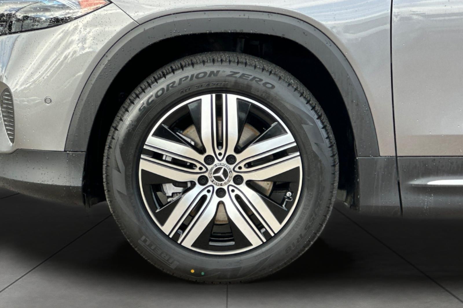 2024 Mercedes Benz EQB photo 4