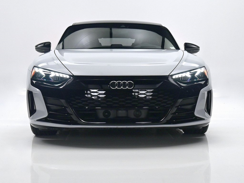 2022 Audi e-tron GT Prestige photo 2