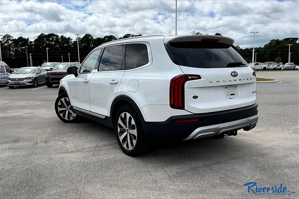 2020 Kia Telluride EX photo 3