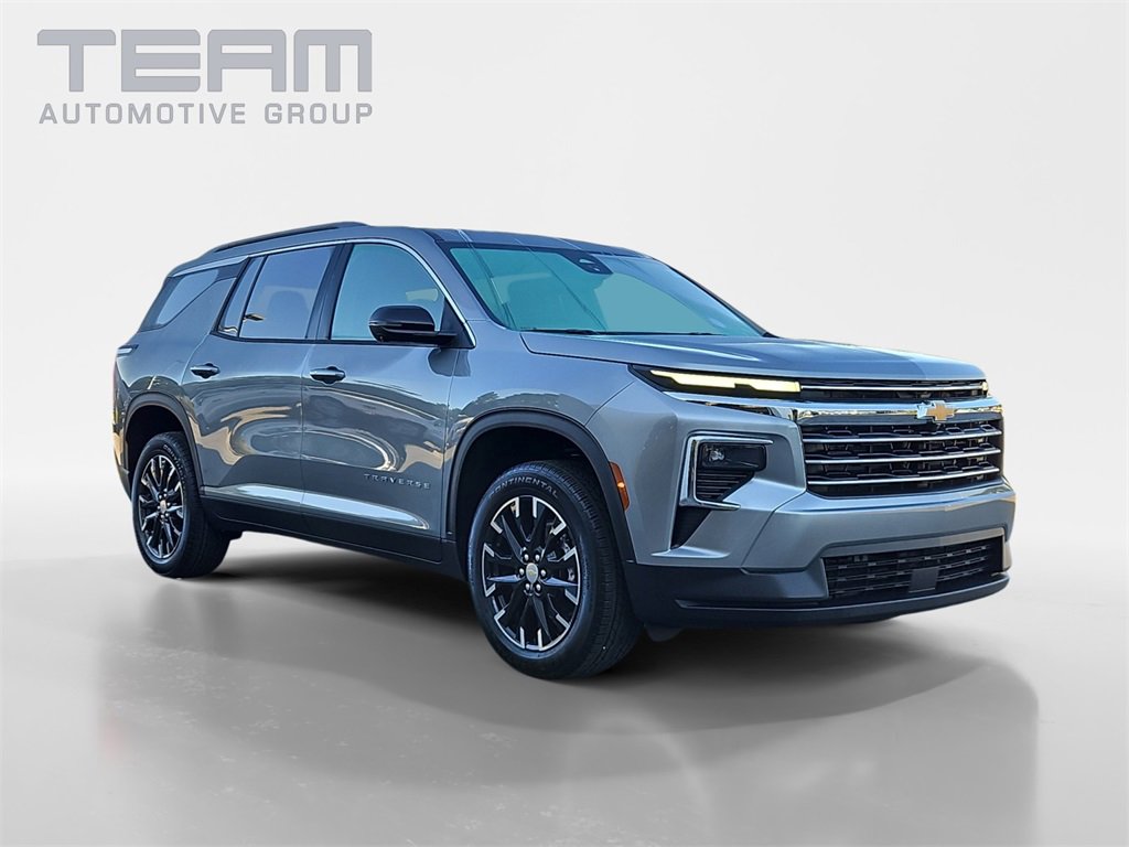 2026 Chevrolet Traverse LT's photo