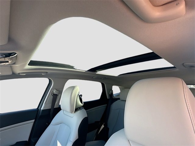 2026 Kia Sportage Hybrid EX photo 19