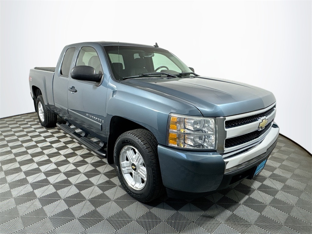 2007 Chevrolet Silverado 1500 LT photo 4