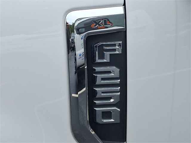 2020 Ford F-250 XL photo 4