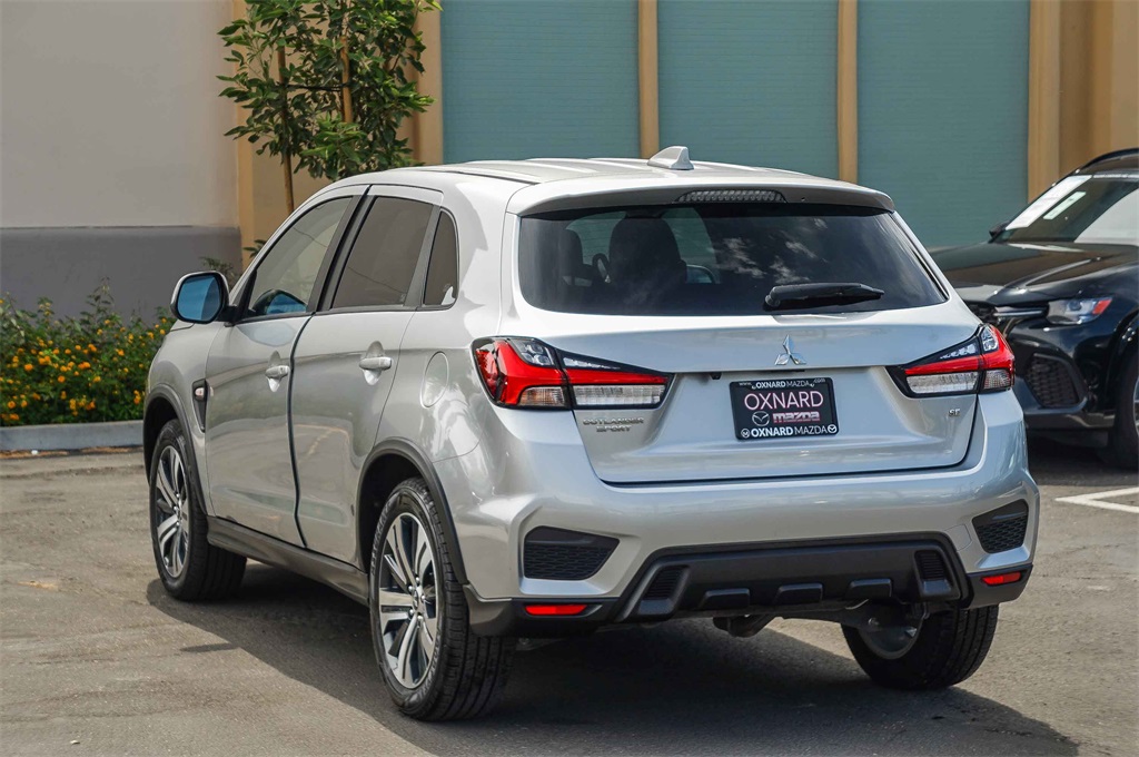 2024 Mitsubishi Outlander Sport ES photo 3