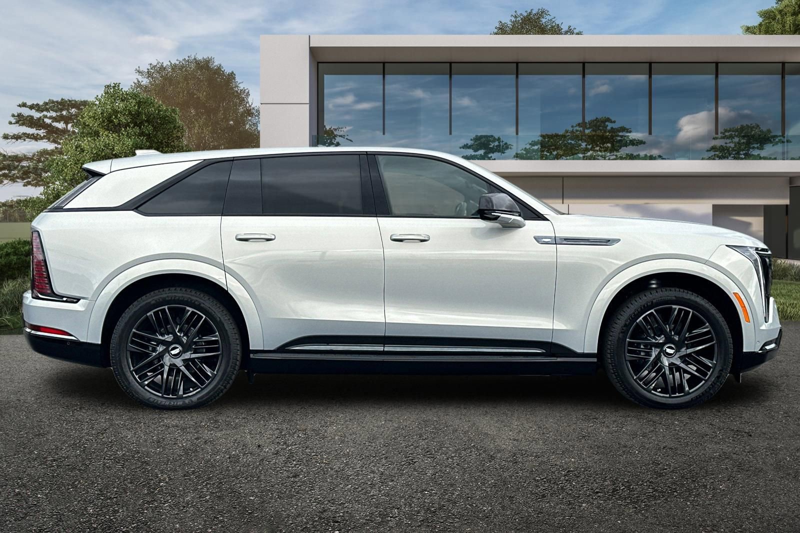 2025 Cadillac Escalade IQ Sport photo 2