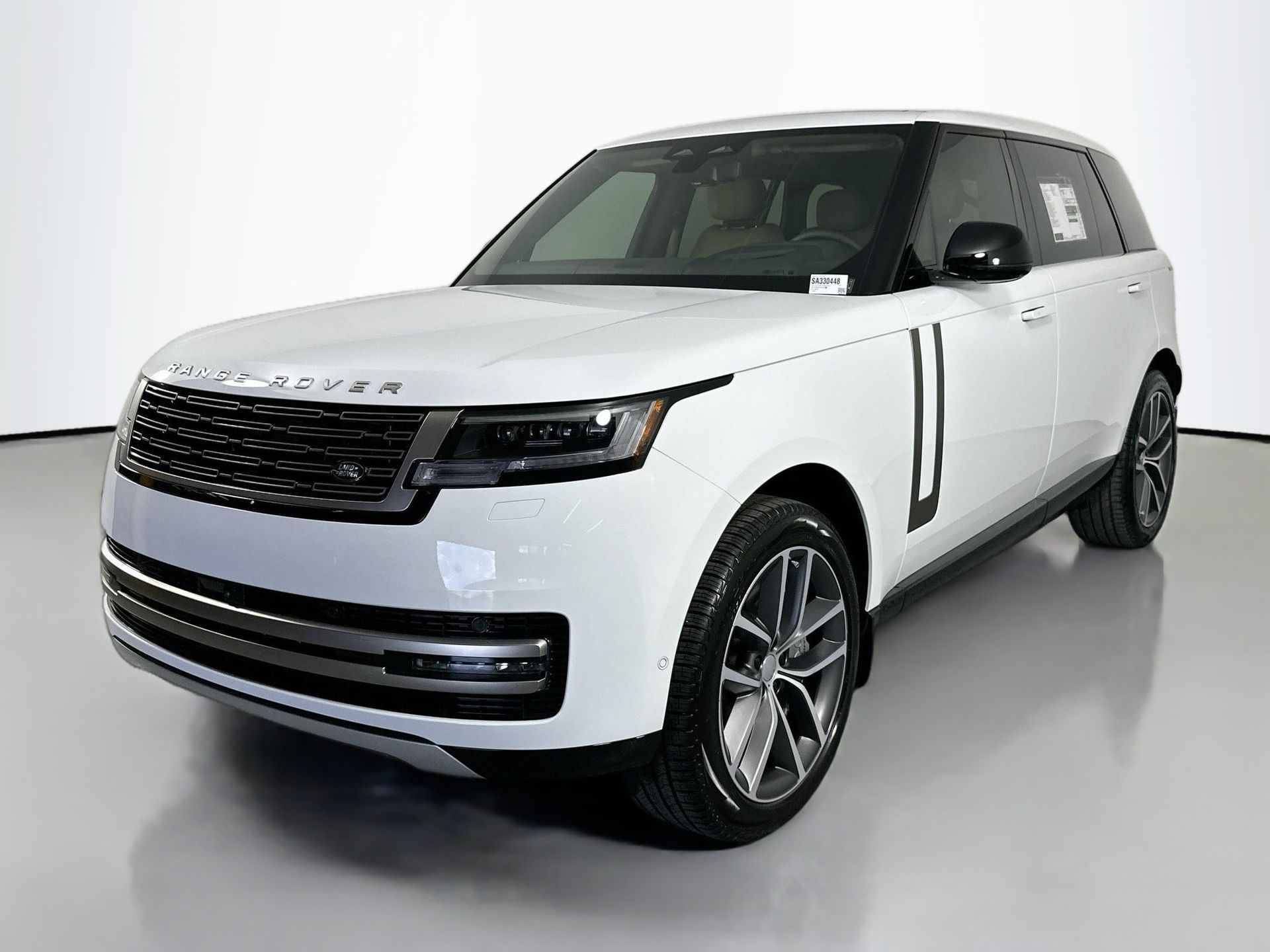 2025 Land Rover Range Rover SE's photo