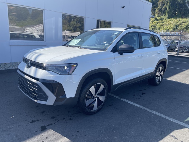 2025 Volkswagen Taos S photo 2