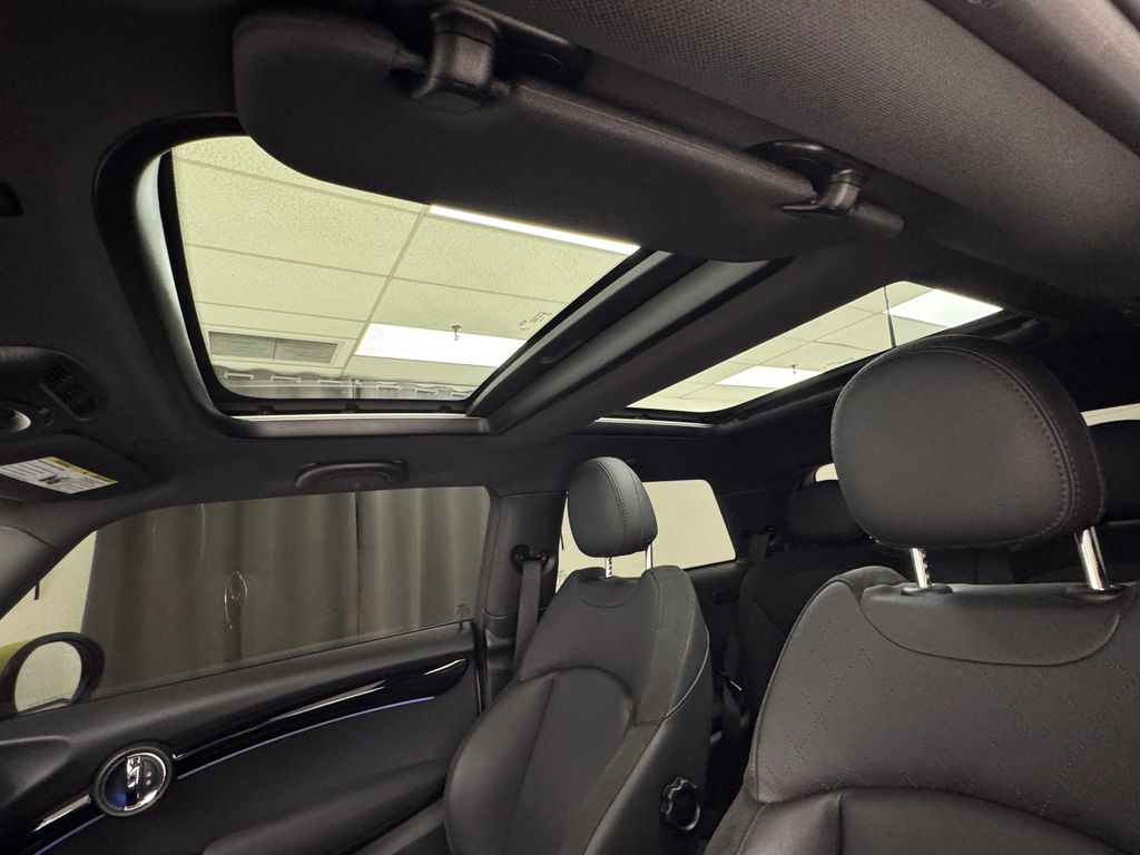 2024 Mini Cooper Hardtop John Cooper Works photo 21