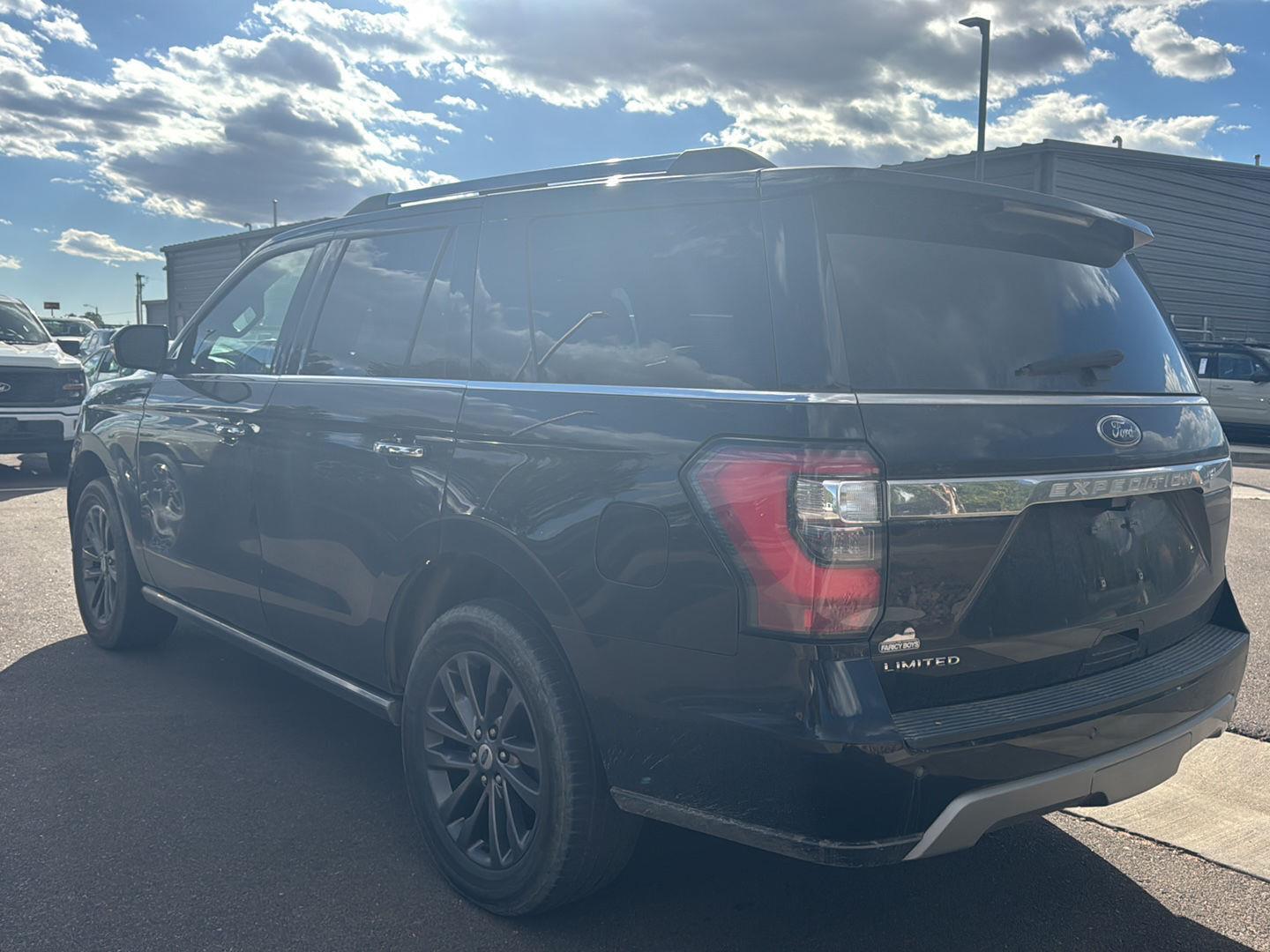 2021 Ford Expedition Limited photo 4