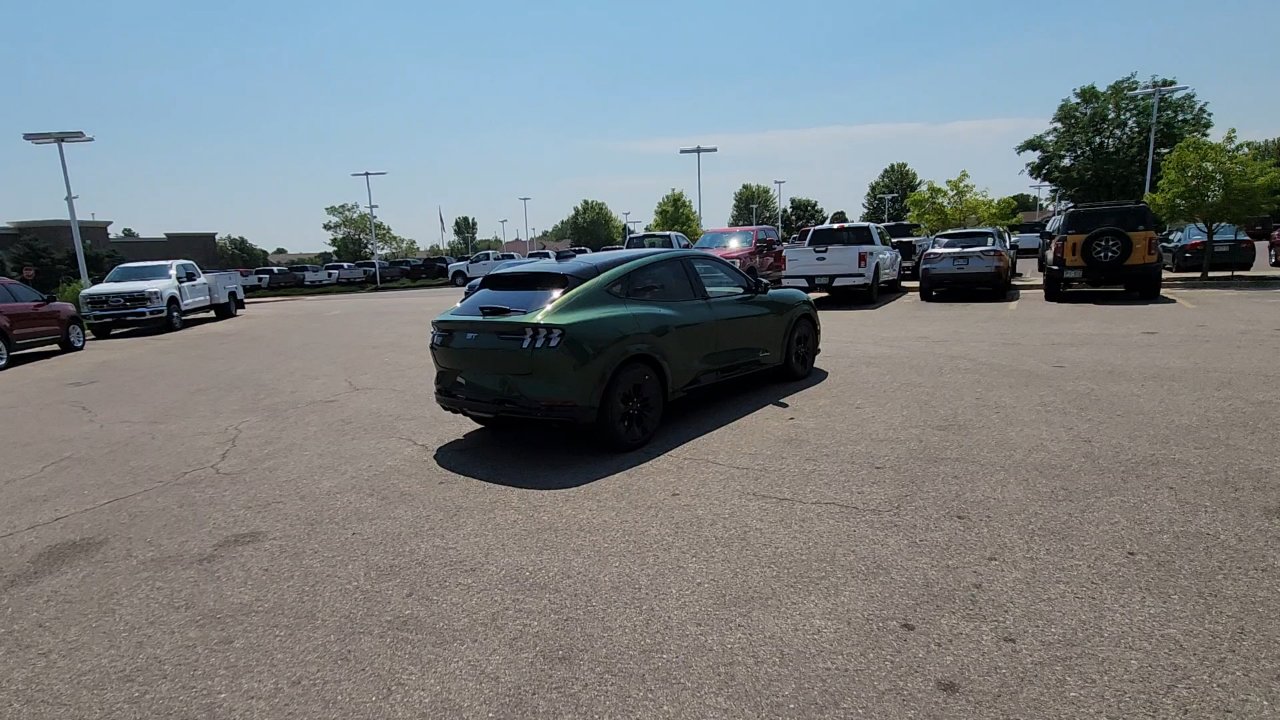 2025 Ford Mustang Mach-E GT photo 5