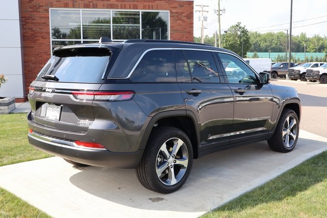2025 Jeep Grand Cherokee Limited photo 32
