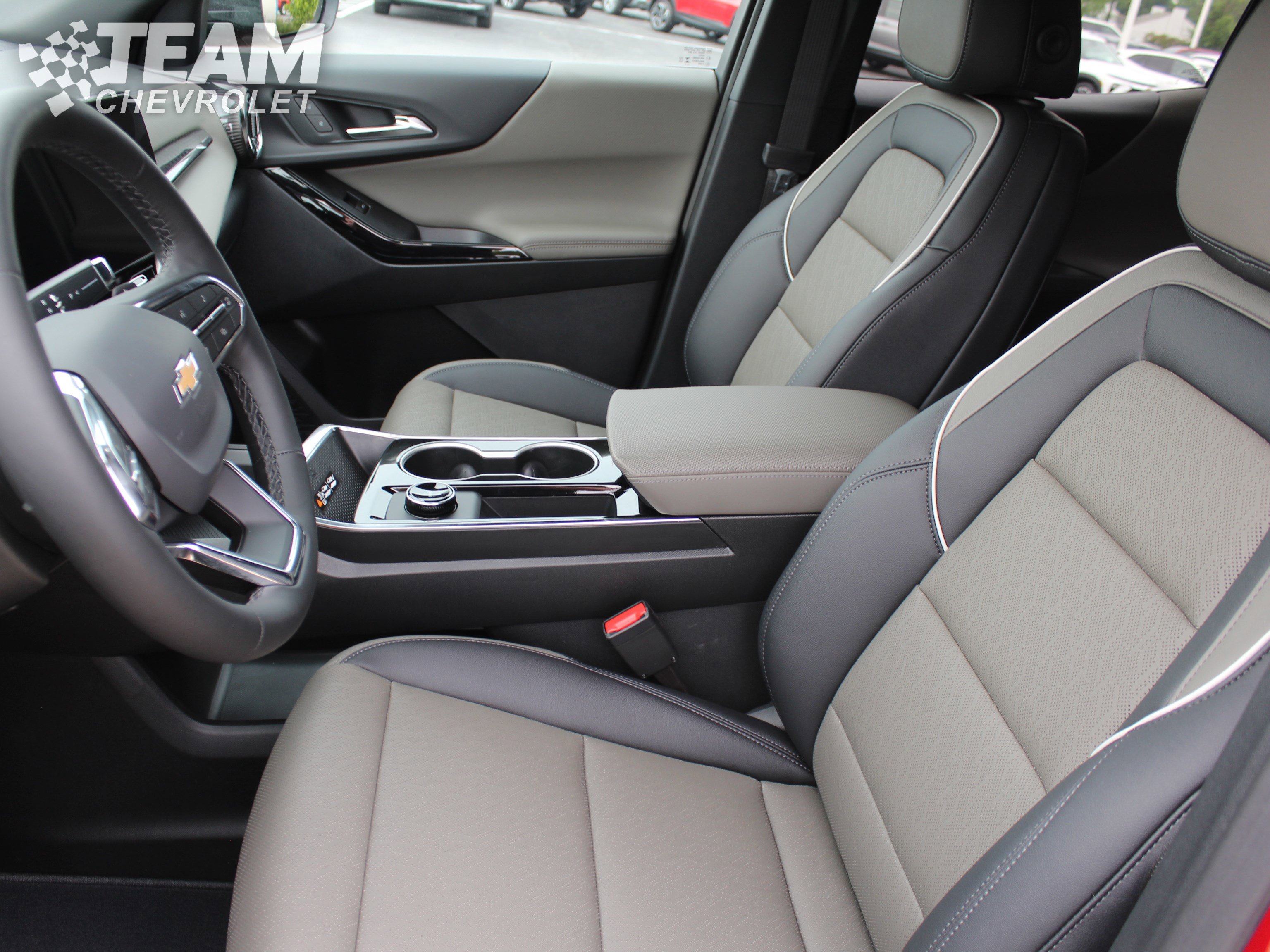 2026 Chevrolet Equinox LT photo 10