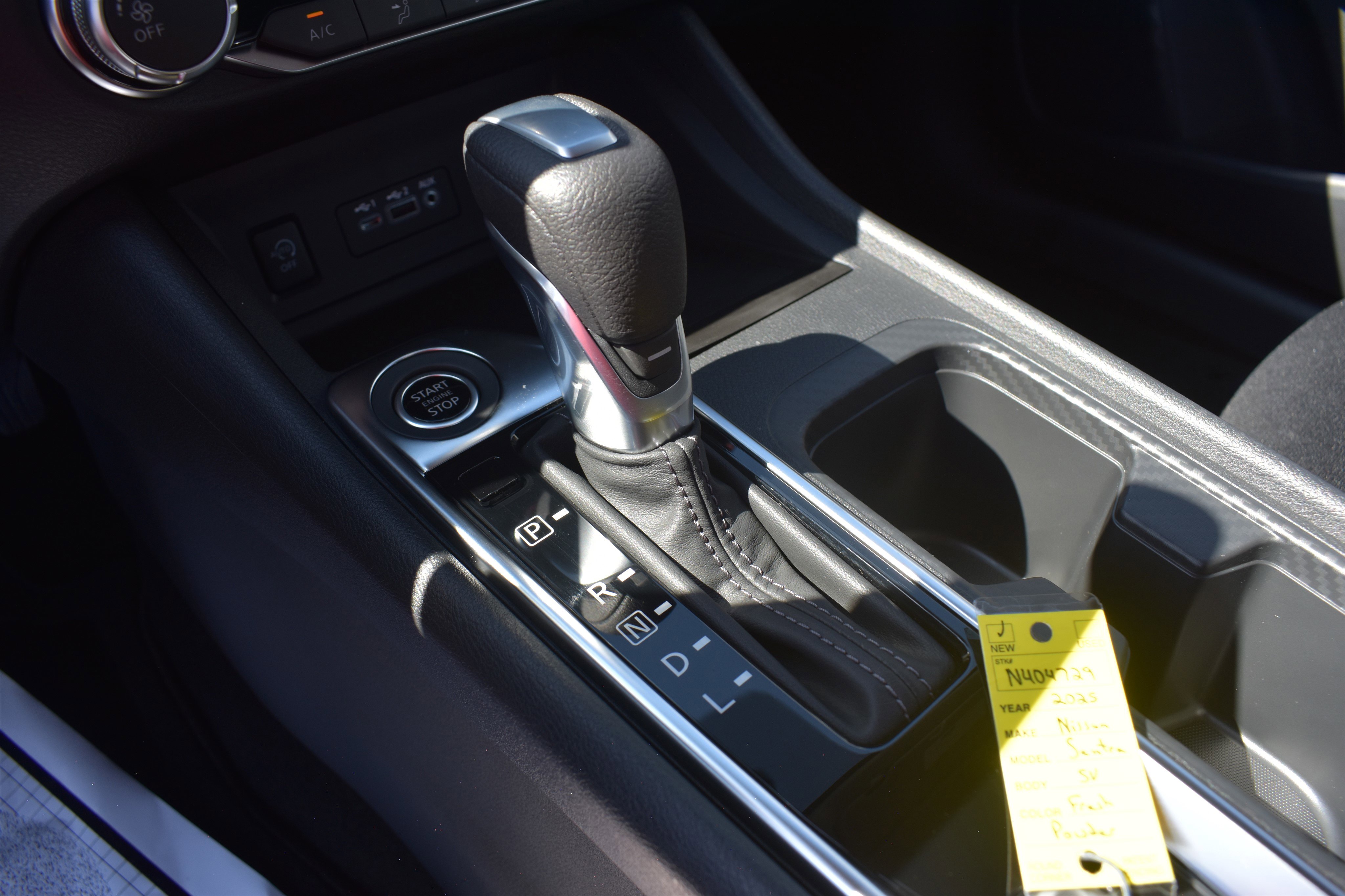 2025 Nissan Sentra SV photo 18