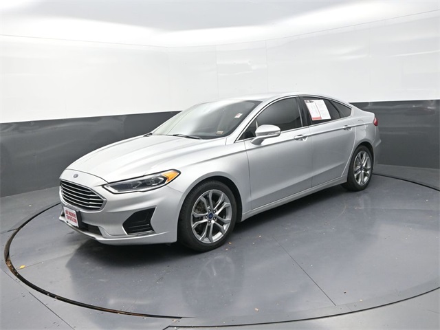 2019 Ford Fusion SEL photo 3