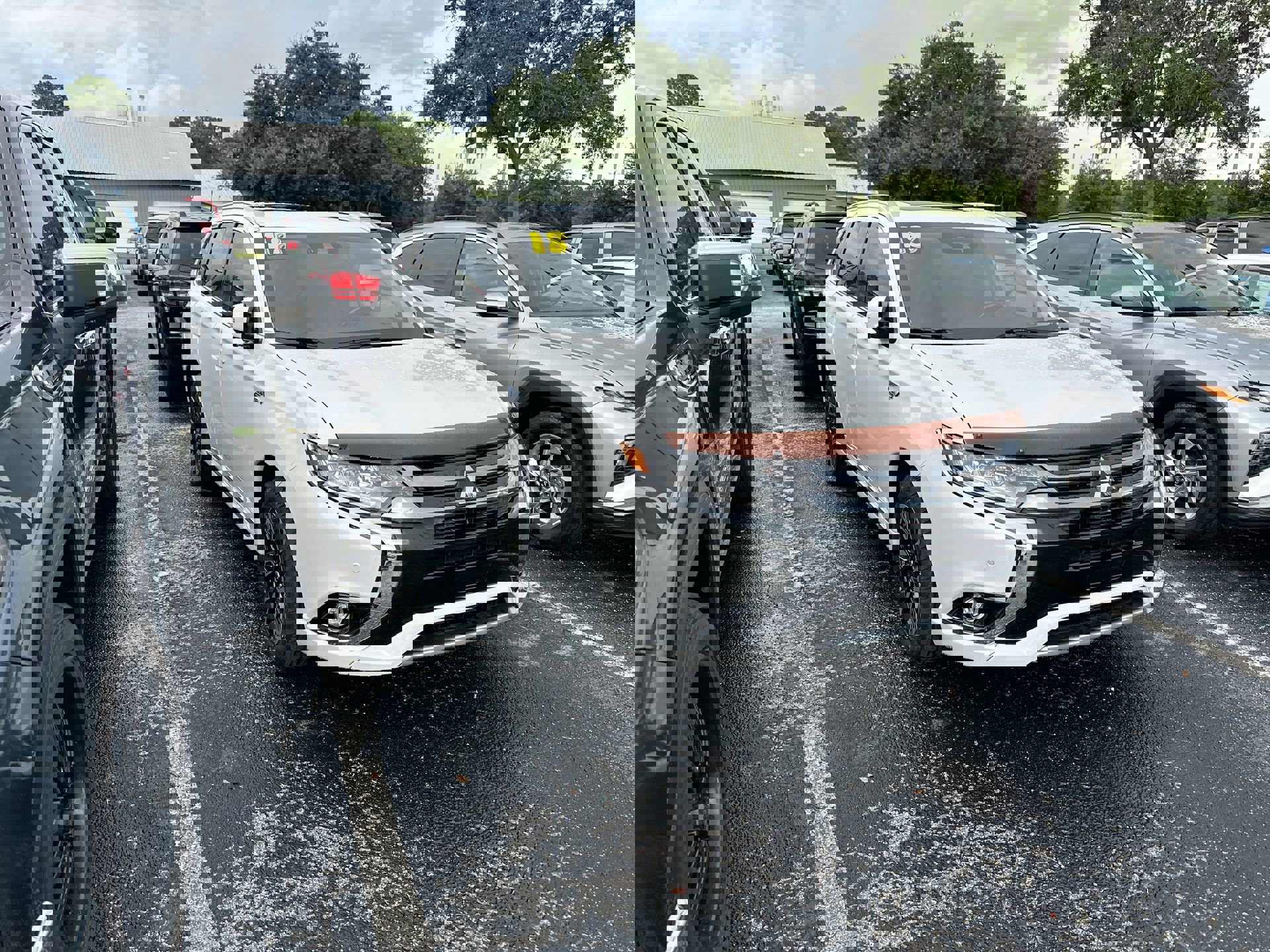 2018 Mitsubishi Outlander PHEV GT S-AWC photo 3
