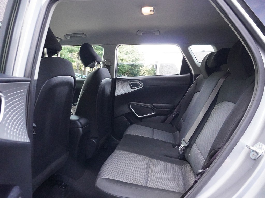2022 Kia Soul LX photo 31
