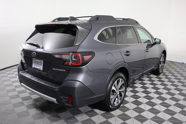2022 Subaru Outback Limited photo 8