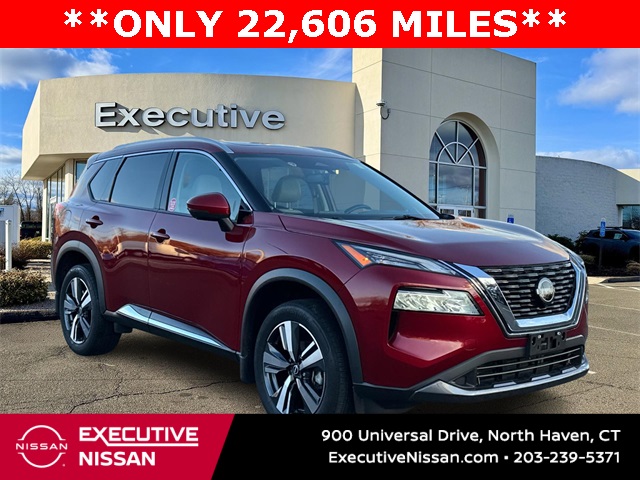 2023 Nissan Rogue SL's photo