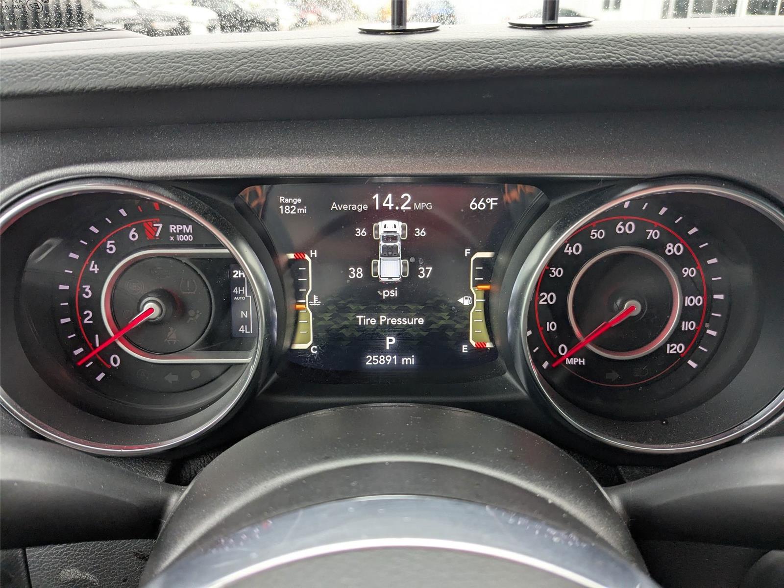 2021 Jeep Gladiator Mojave photo 16