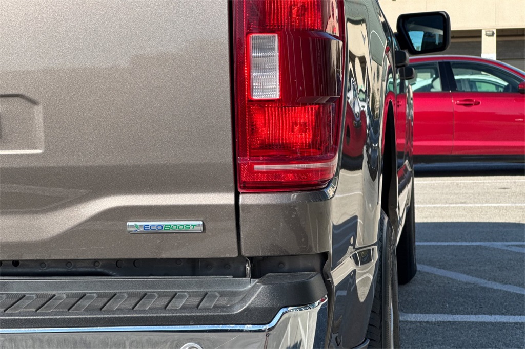 2023 Ford F-150 XLT photo 25