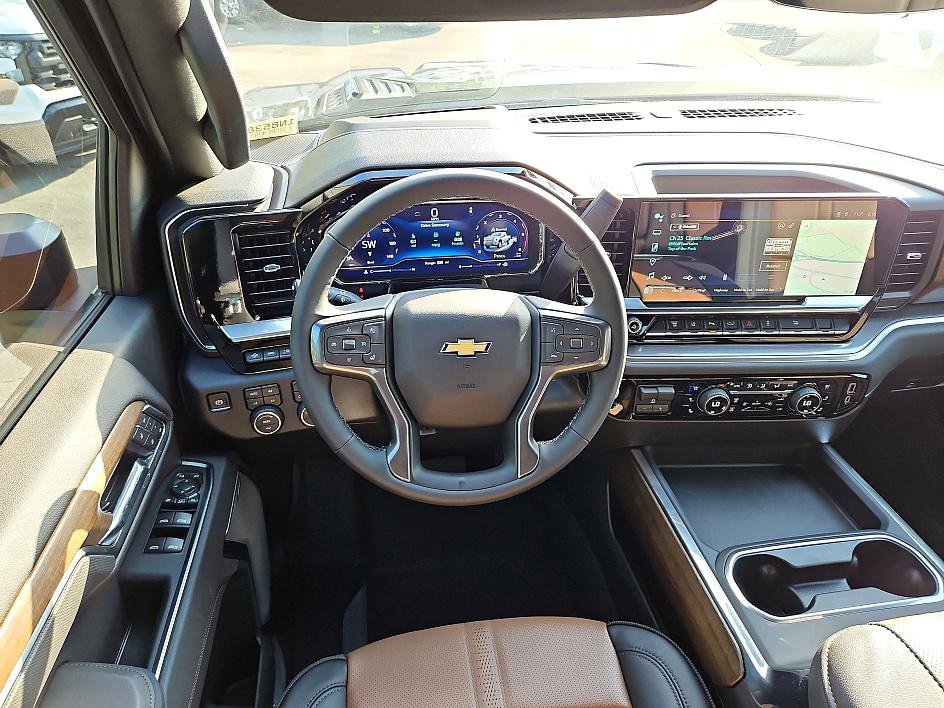 2025 Chevrolet Silverado 2500HD High Country photo 12