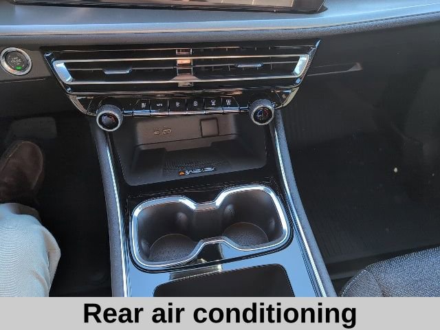 2026 Chevrolet Traverse photo 3