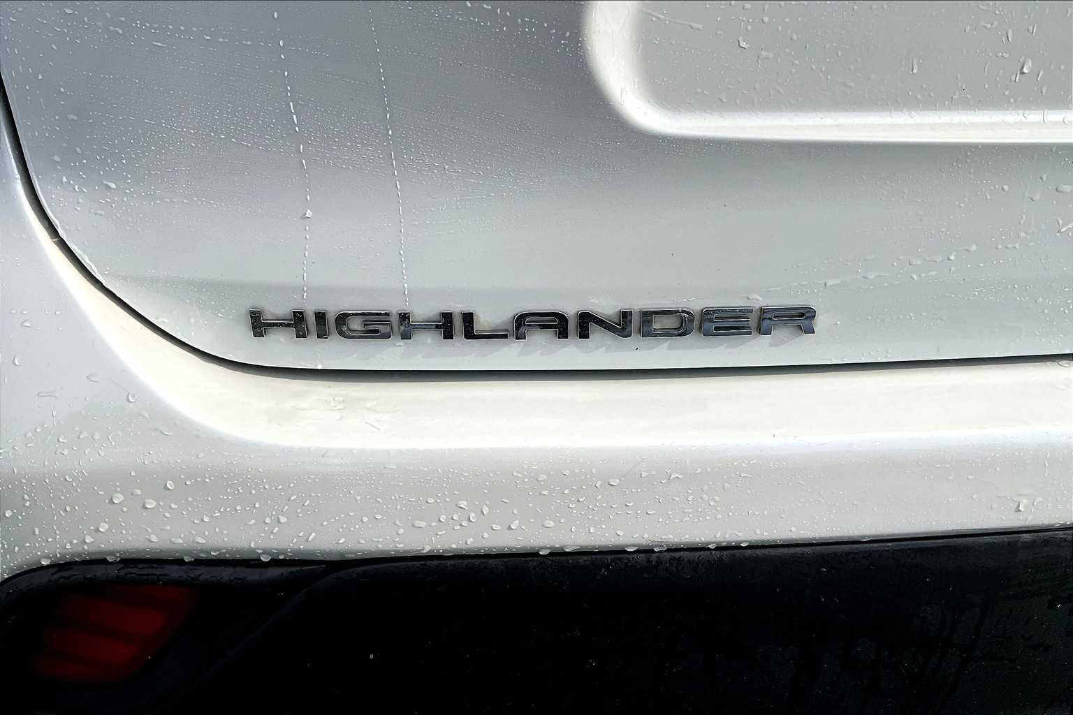 2021 Toyota Highlander XLE photo 28