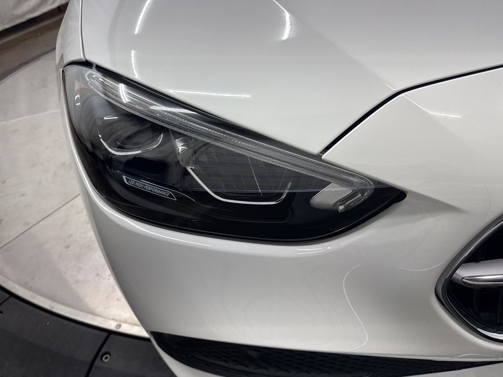 2026 Mercedes Benz C 300 photo 4