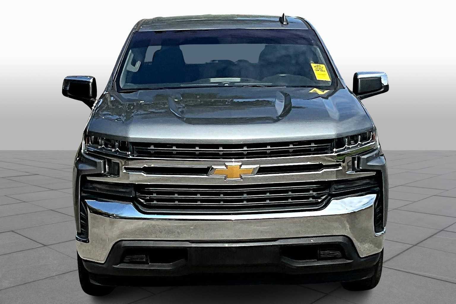2020 Chevrolet Silverado 1500 LT photo 3