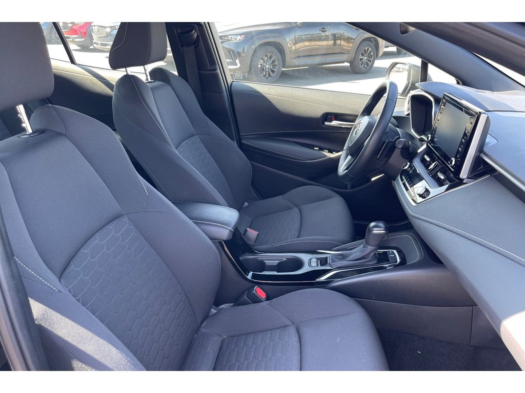 2022 Toyota Corolla SE photo 17