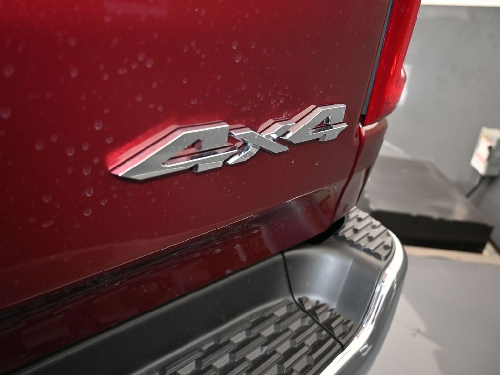 2025 Ram 1500 Laramie photo 30