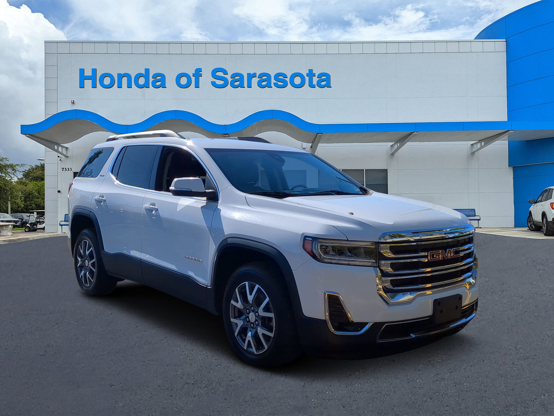 2023 GMC Acadia SLT's photo