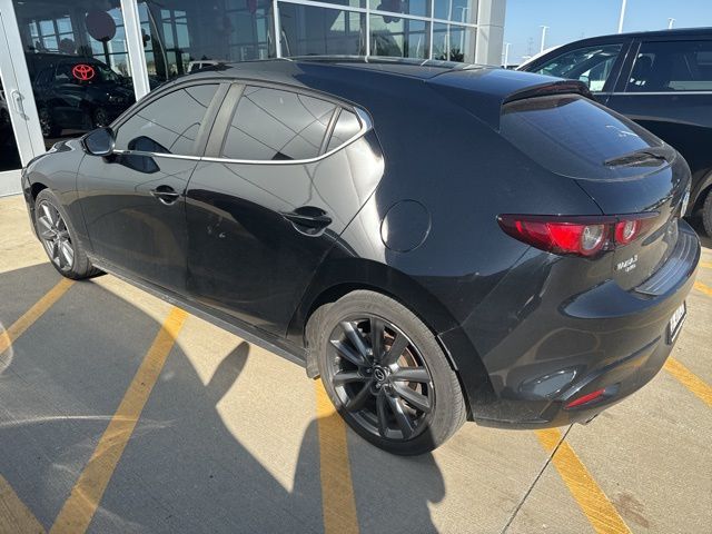 2021 Mazda Mazda3 Preferred photo 3