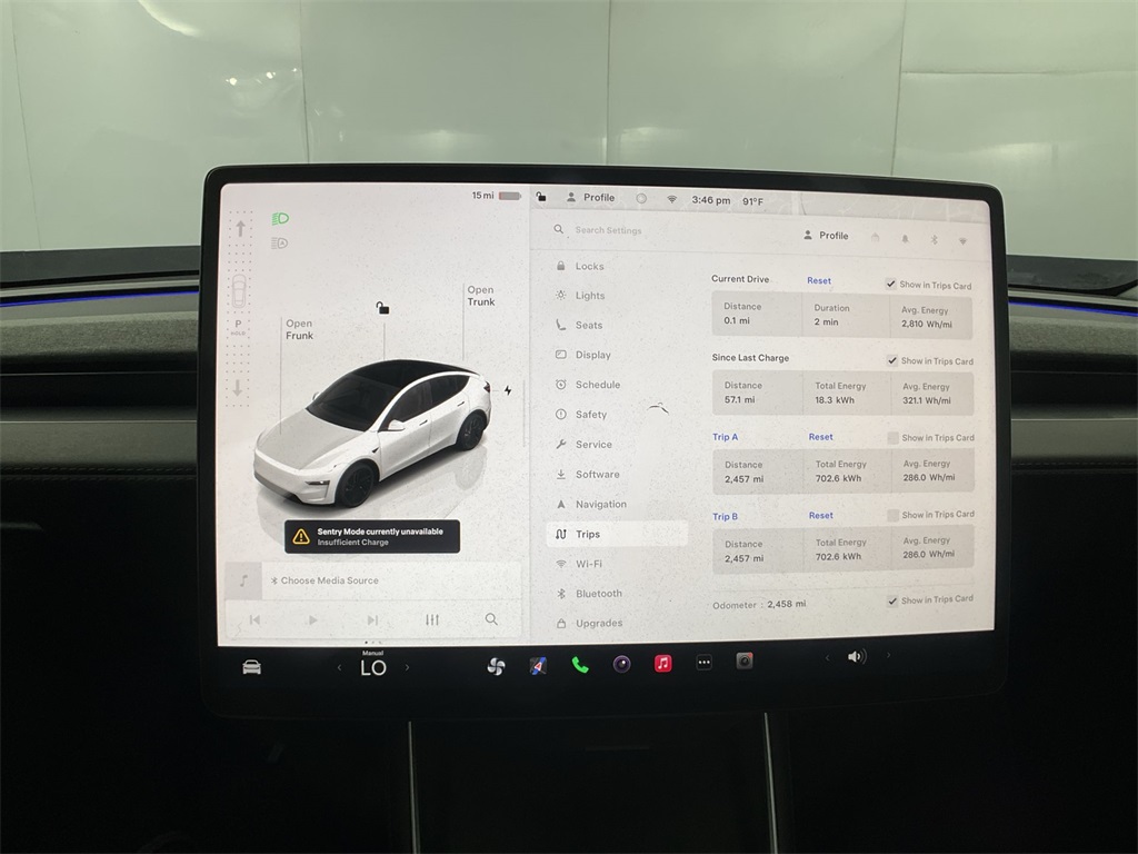 2026 Tesla Model Y Long Range photo 24