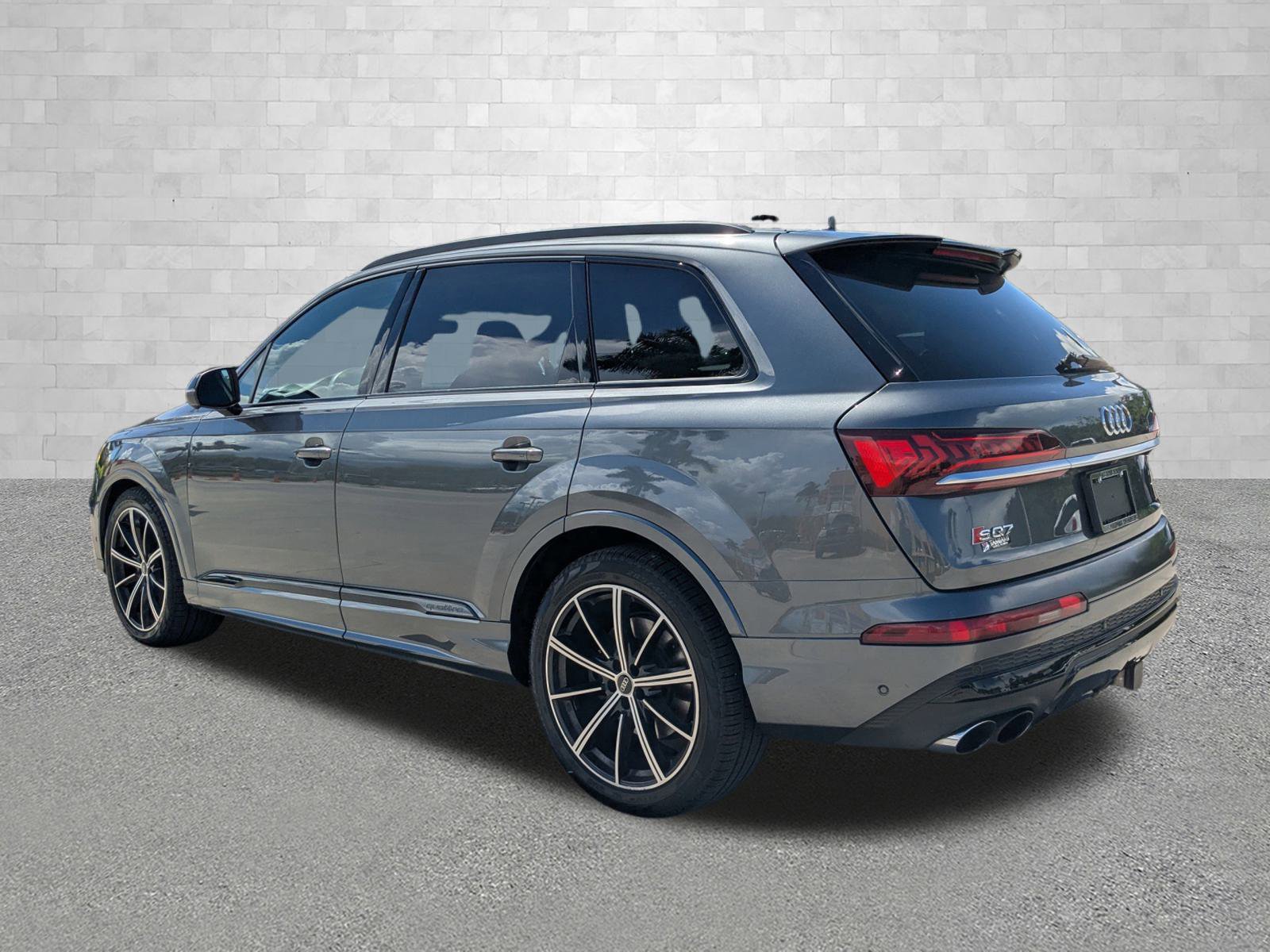2021 Audi SQ7 Premium Plus photo 4