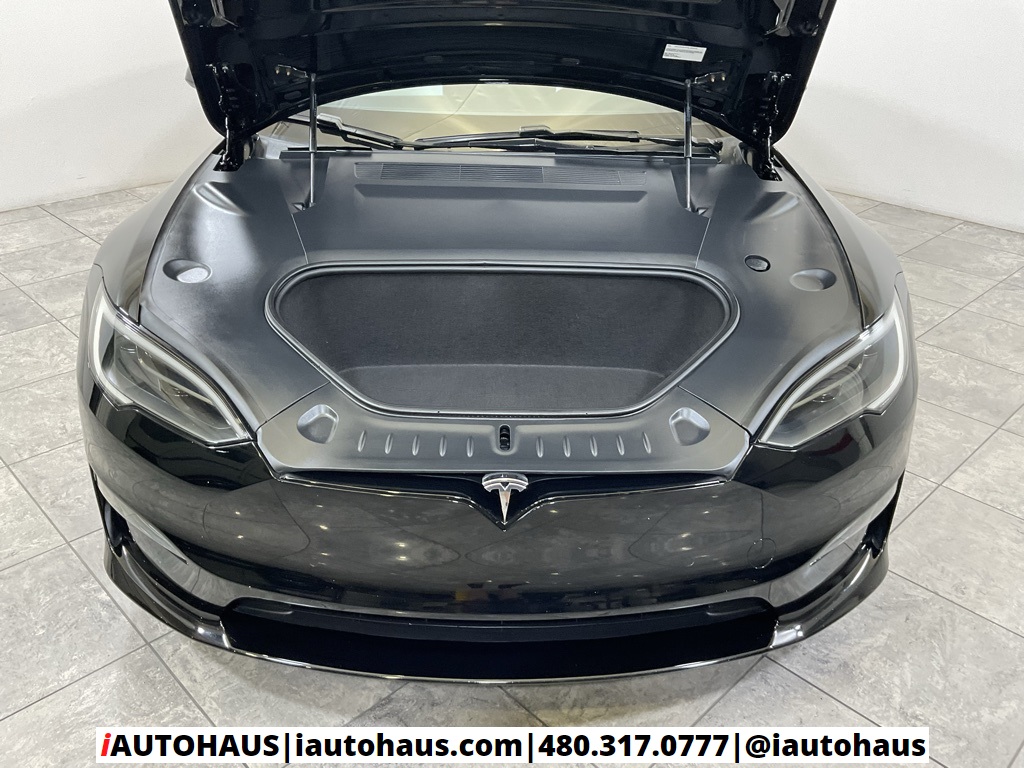 2023 Tesla Model S Plaid photo 8