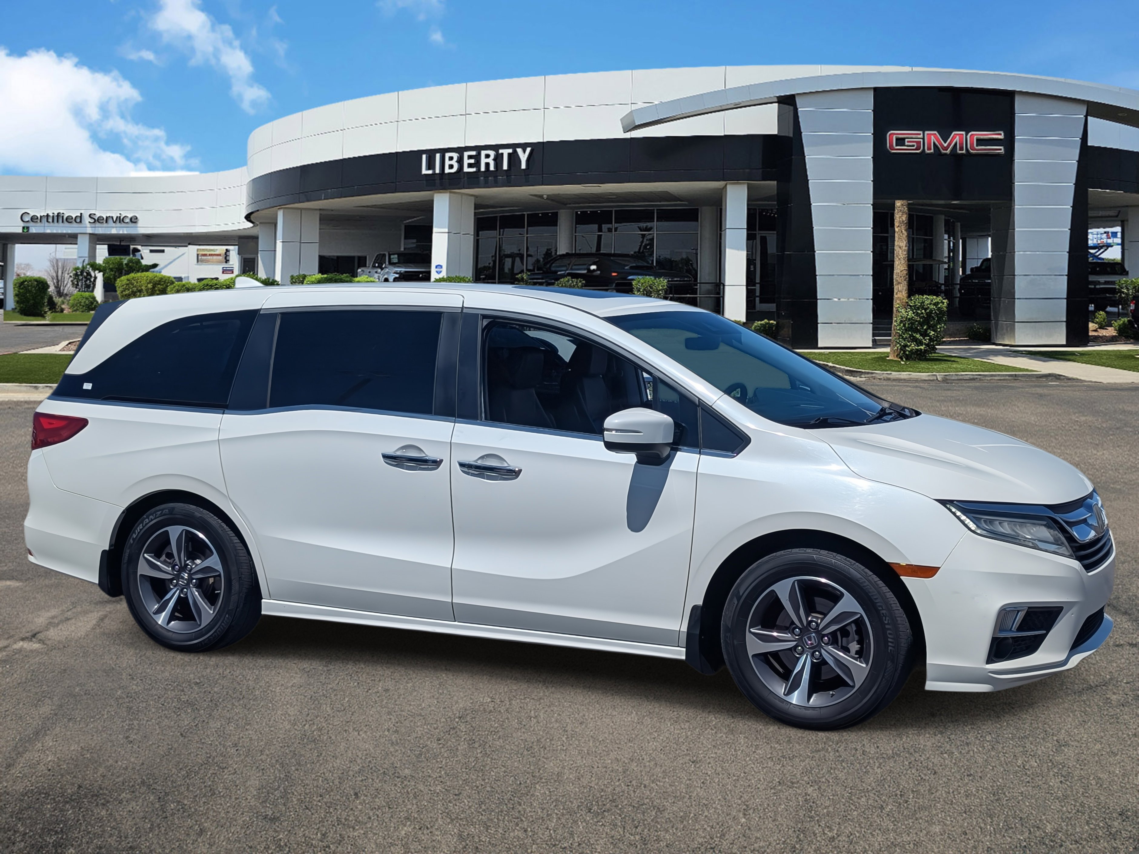 2019 Honda Odyssey Touring photo 15